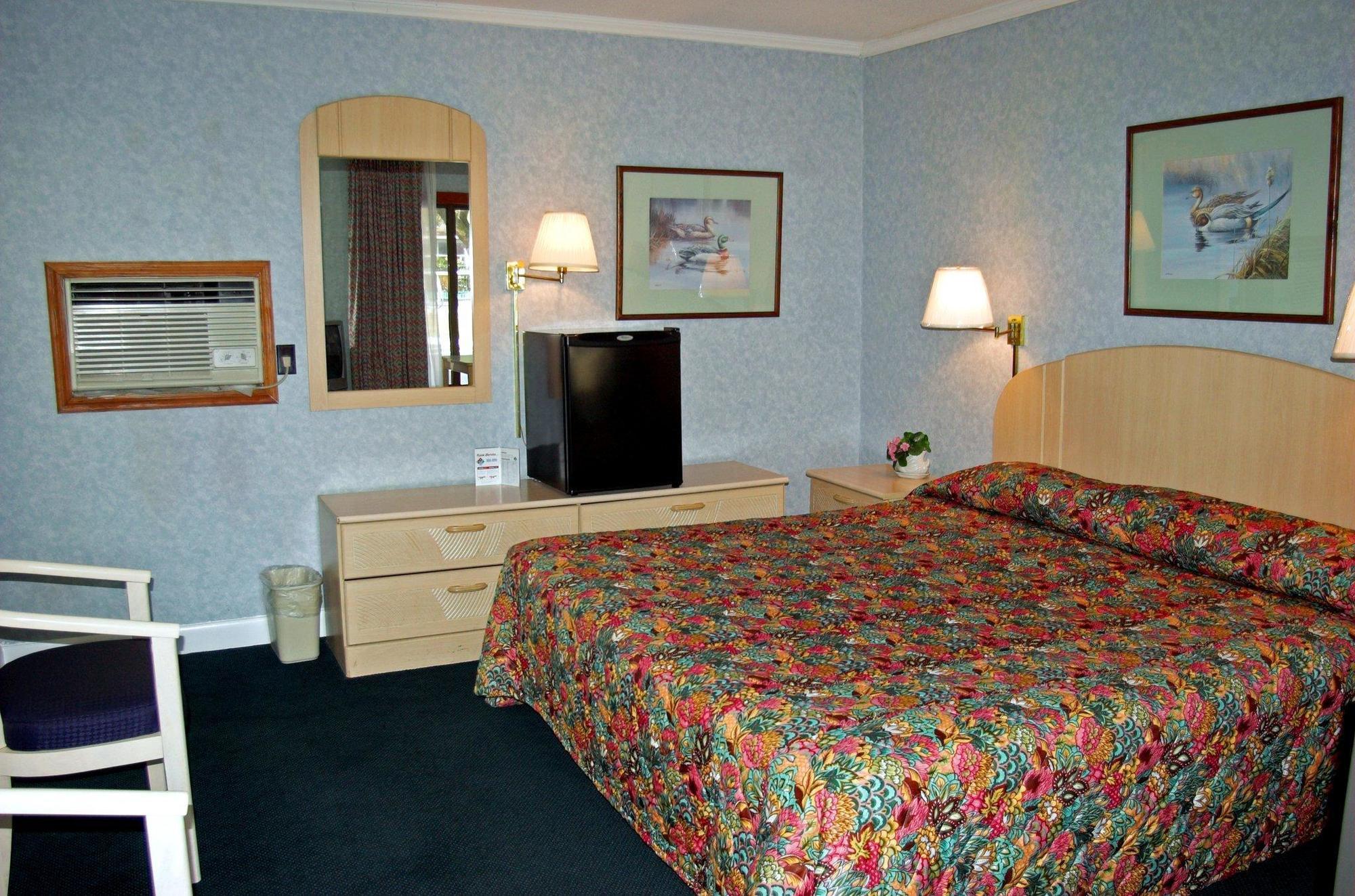 The Carolinian Inn Wilmington Extérieur photo