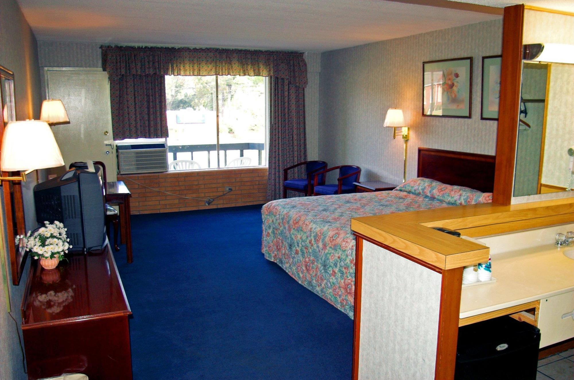 The Carolinian Inn Wilmington Extérieur photo
